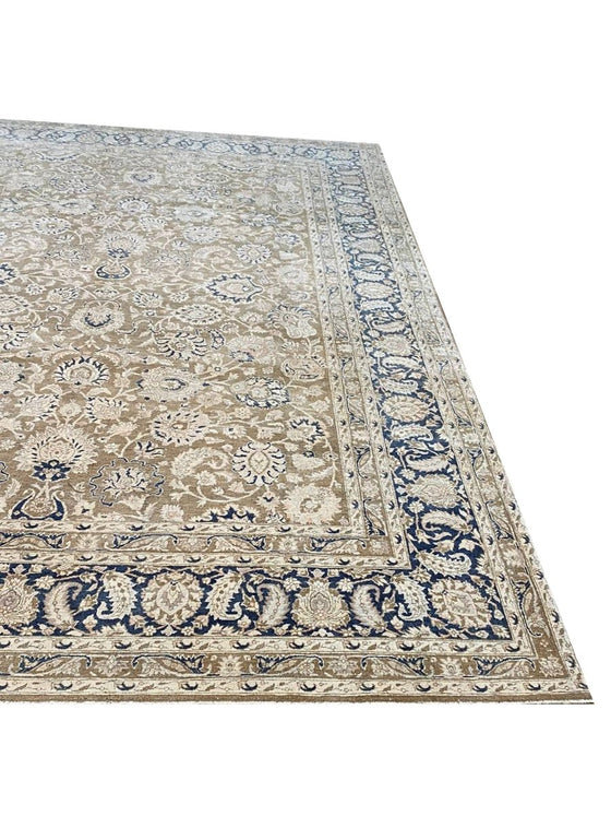 10x14 Old Persian Area Rug – 105714.