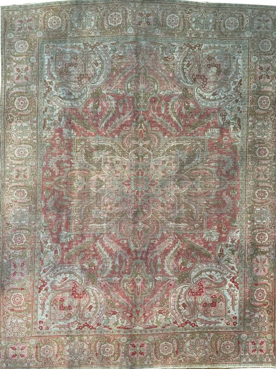 10x13 Old Persian Heriz Area Rug - 101197.