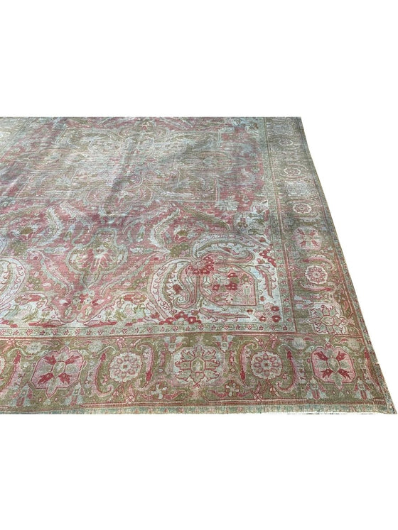 10x13 Old Persian Heriz Area Rug - 101197.