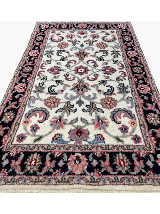 2x3 Kashan Style Area Rug - 101719.