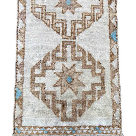 3x11 Old Turkish Anatolian Runner - 111172.