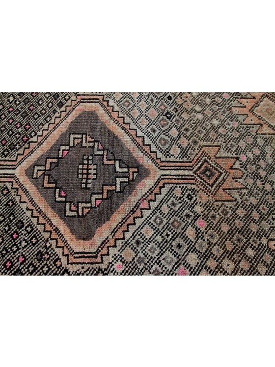 4x10 Old Persian Shiraz Area Rug - 110581.