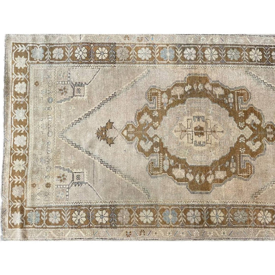 4x7 Old Turkish Anatolian Area Rug - 111160.