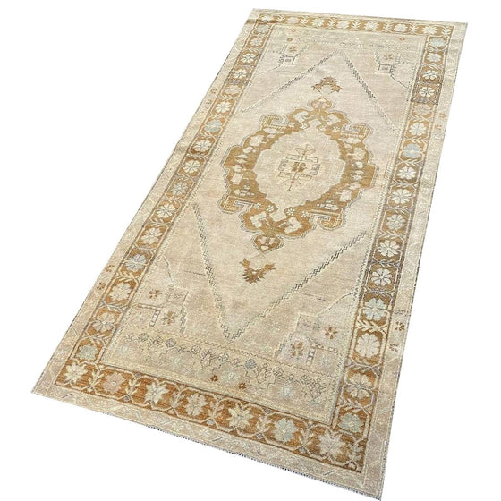 4x7 Old Turkish Anatolian Area Rug - 111160.