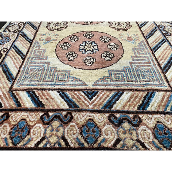 5x8 Old Turkish Anatolian Area Rug - 111167.