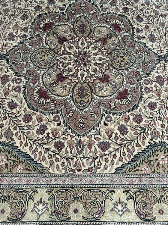 6x10 Old Turkish Kaisari Area Rug - 104703.