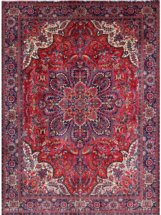 6x9 Old Persian Heriz Area Rug - 110792.