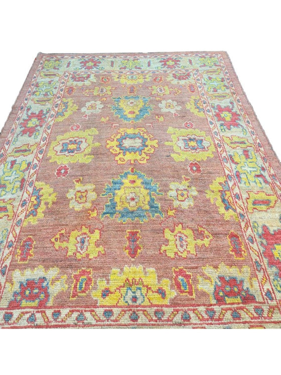 6x9 Persian Sultanabad Area Rug - 109874.