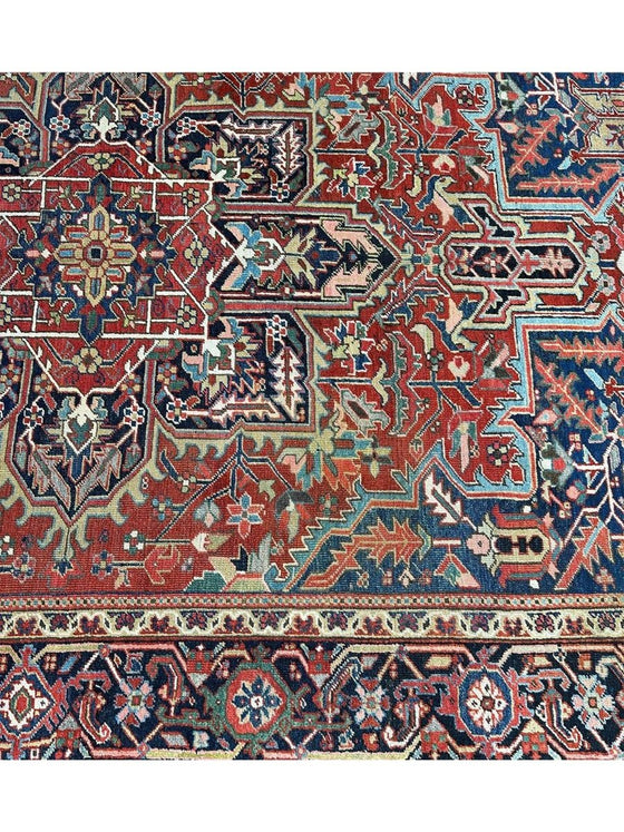 7x11 Antique Persian Heriz Area Rug - 100642.