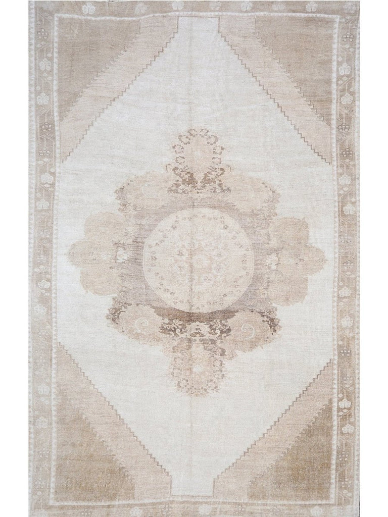 7x11 Antique Turkish Anatolian Area Rug - 111186.