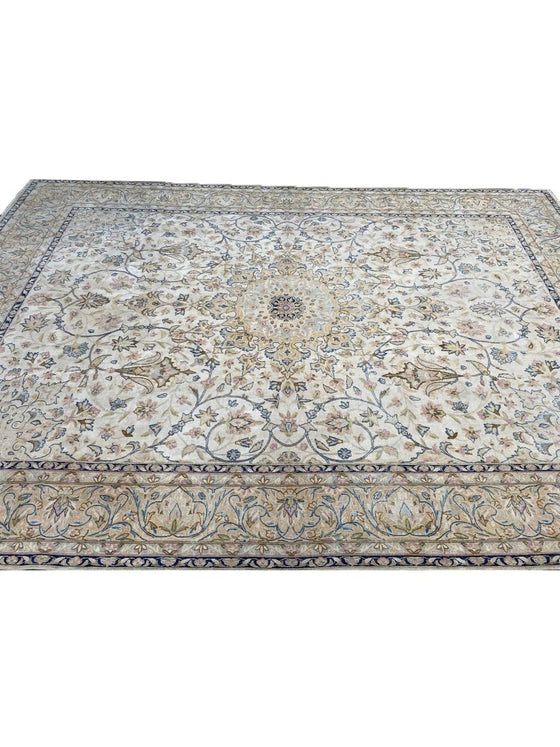 8'7" x 12'6" Old Persian Kerman Area Rug - 104300.