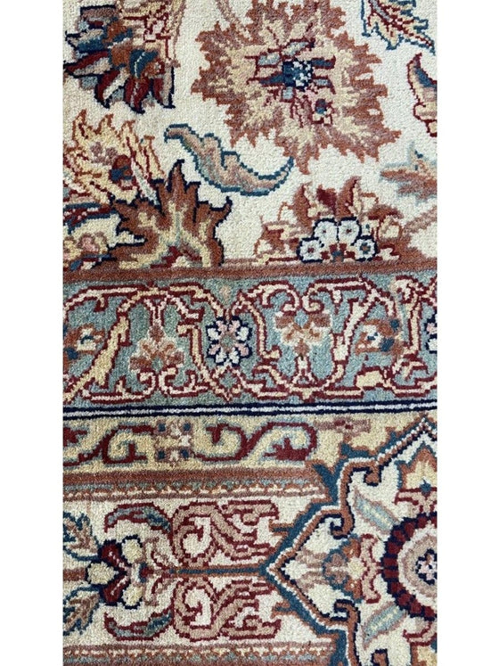 8x10 Indian Agra Area Rug – 105962.