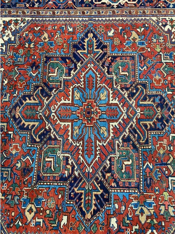 8x11 Antique Persian Heriz Area Rug - 109854.