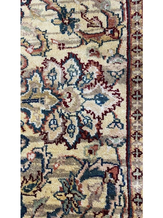 8x11 Indian Agra Area Rug - 106381.