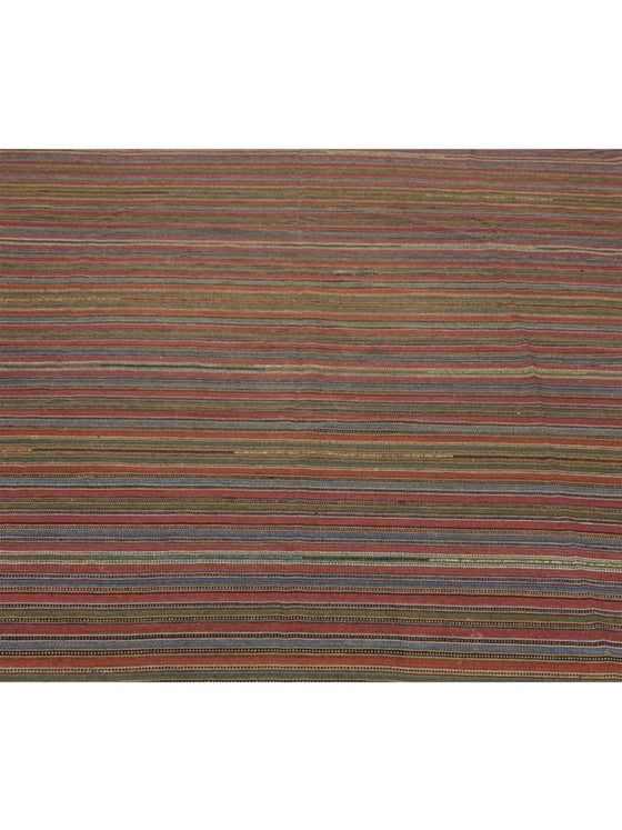 8x9 Old Persian Kilim Area Rug – 110967.