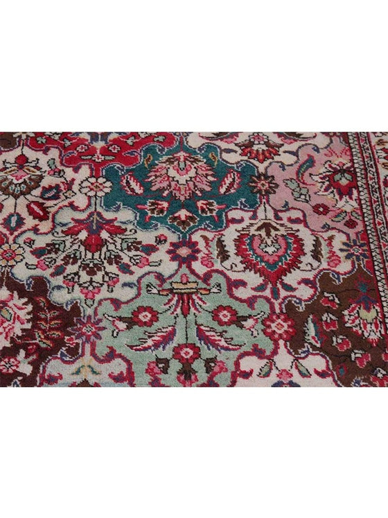 9’10” x 12’9″ Old Persian Tabriz Area Rug – 110217.