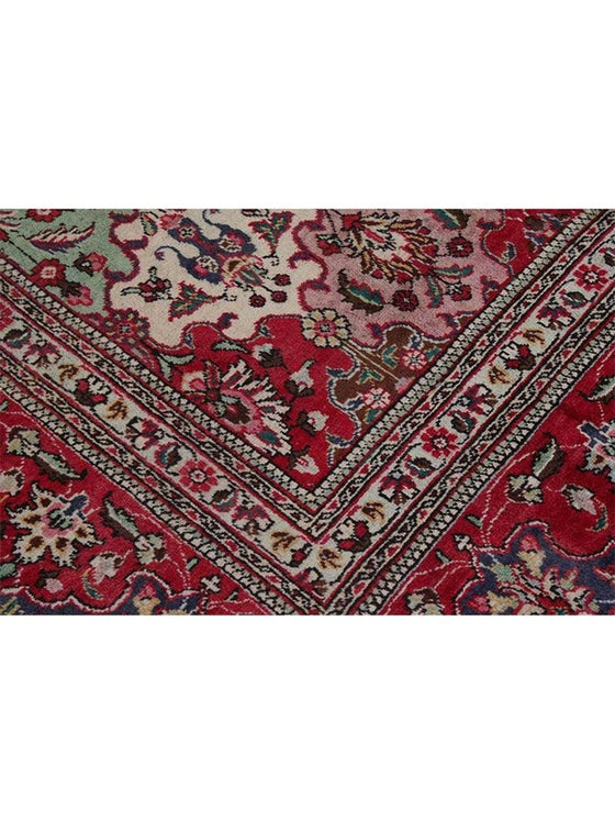 9’10” x 12’9″ Old Persian Tabriz Area Rug – 110217.