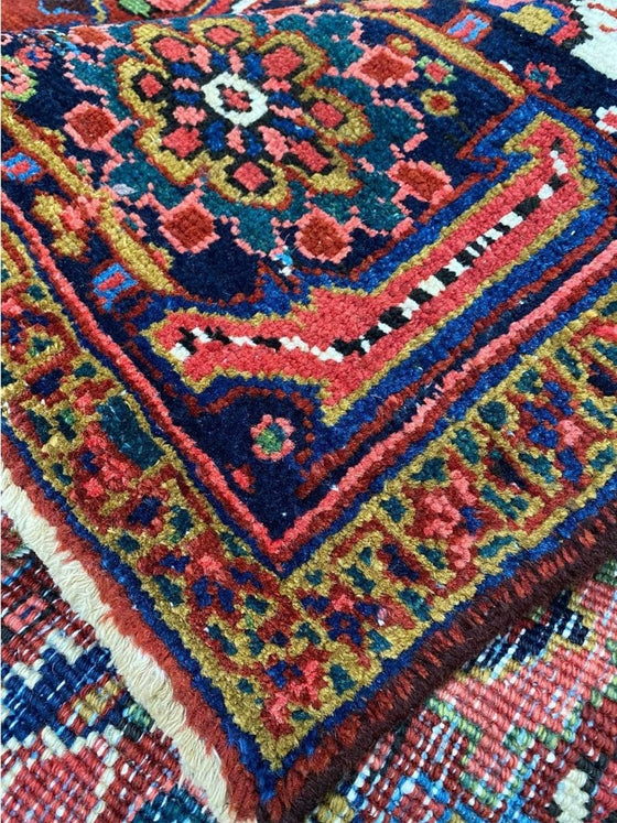 8'6" x 11'6" Old Persian Heriz Area Rug - 109861.