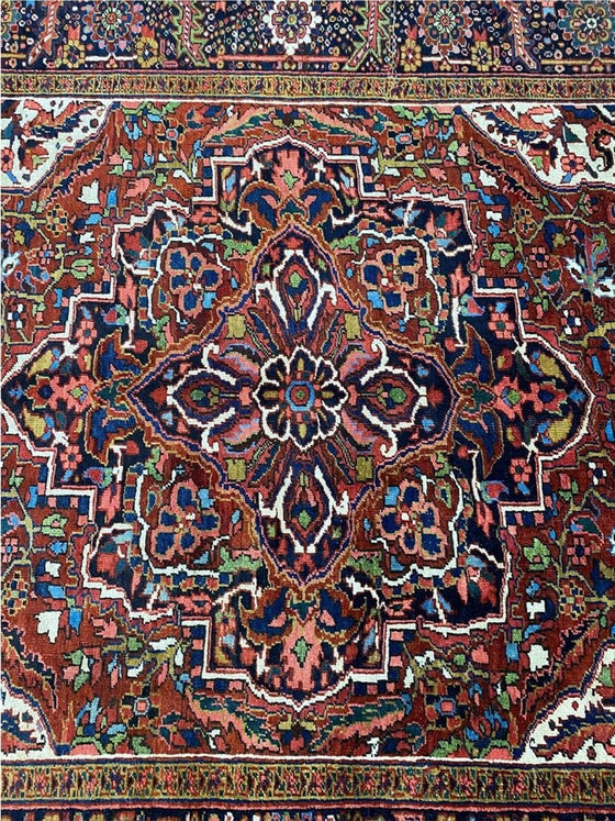 8'6" x 11'6" Old Persian Heriz Area Rug - 109861.