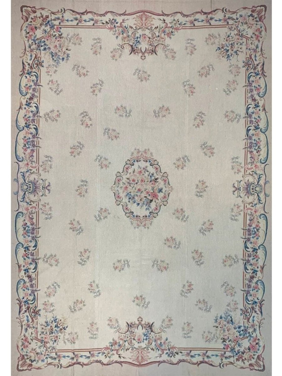9x13 Old French Style Needlepoint Rug - 100868.