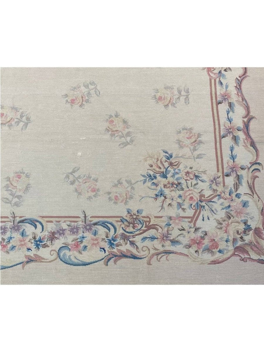 9x13 Old French Style Needlepoint Rug - 100868.